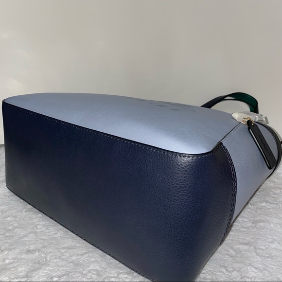 Coach Tote In Colorblock With Horse And Carriage NWT - Picture 9 of 10